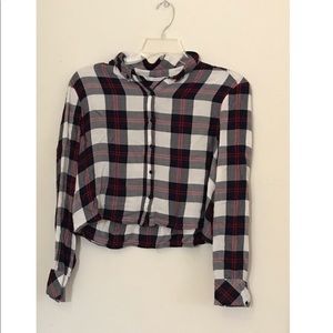 Cropped plaid top